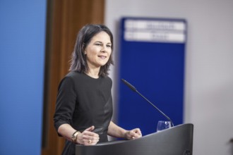 Annalena Baerbock (Buendnis 90 Die Gruenen), Bundesaussenministerin, trifft S.E. den