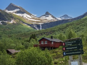 Signpost to hiking trail to Middagshornet and Masdalhornet, Moere og Romsdal, Norway, Europe