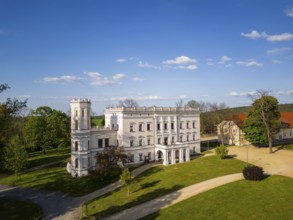 Krobnitz Castle in the district of Görlitz was the retirement home of the Prussian Minister of War