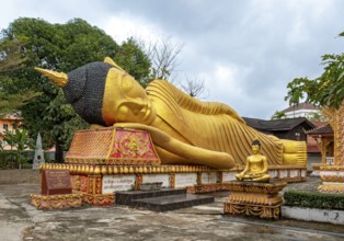 Reclining Buddha, Wat That Khao, Vientiane, Laos, Asia