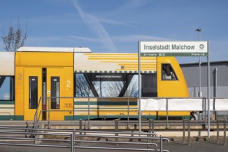 Local train RB15 at the stop Inselstadt Malchow, Südbahn, Ostdeutsche Eisenbahn GmbH, Malchow,
