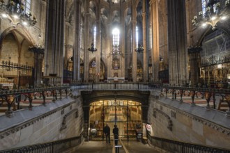Crypt of St Eulalia under the high choir, Cathedral, Catedral de la Santa Creu i Santa Eulalia,
