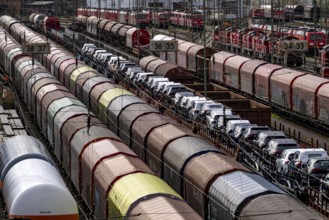 The Hagen-Vorhalle marshalling yard, one of the 9 largest in Germany, is located on the