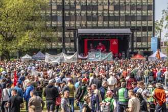 Demonstration by many thousands of steelworkers in front of the headquarters of ThyssenKrupp Steel
