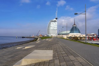Skyline of Bremerhaven, Atlantic Sail City Hotel skyscraper, Klimahaus, harbour worlds, Weser dyke,