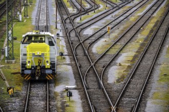 Shunting locomotive, diesel locomotive, Captrain G6, private railway company, at the Mülheim-Styrum