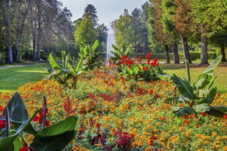 Fountain avenue in the historic spa gardens, Bad Pyrmont, Emmertal, Weserbergland, Oranierroute,