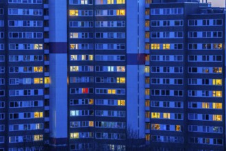 High-rise buildings in the Bensberg residential park, Bergisch-Gladbach, 18-storey housing estate