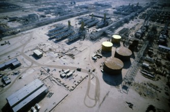 Oil industry in the Ras Tanura area, Saudi Arabia, 1979, Asia