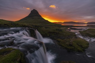 Kirkjufell at sunrise, Grundafjördur, Snaefellsnes, Iceland, Europe