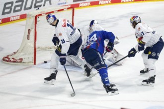 DEL, German Ice Hockey League 2024/25 season, play-off quarter-final, Game 3: Adler Mannheim v Red