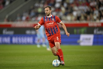 Benedikt Gimber 1. FC Heidenheim 1846 FCH (05) Action on the ball Voith-Arena, Heidenheim,