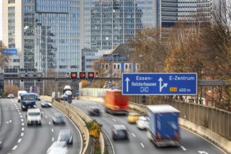 Motorway A40, Ruhrschnellweg, skyline of the city centre of Essen, this area would also be affected