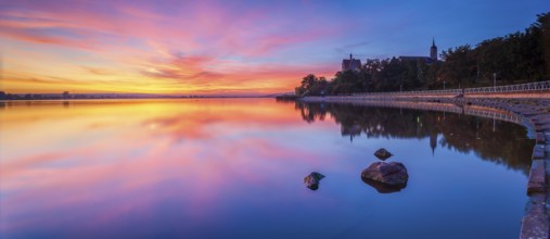 Seeburg Castle, Sweet Lake, sunset, Seeburg, Mansfelder Land, Saxony-Anhalt, Germany, Europe