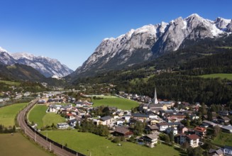 Drone image, settlement area, view of village with church, Pfarrwerfen, Tennengebirge, Salzachtal,