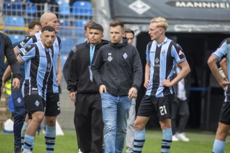 Football 3rd division, 2024/25 season, matchday 33: Waldhof Mannheim vs. 1860 Munich***Dejection at