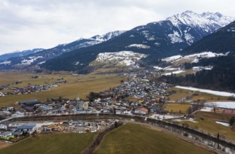 Drone image, residential buildings, view of village with parish church, Niedernsill, Salzach,