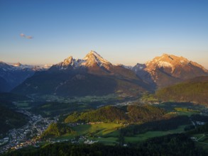 Sunrise over the valley basin of Berchtesgaden, behind the Steinernes Meer, Watzmann and