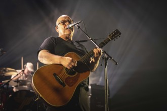 Black Francis, singer and guitarist of the Pixies live on The Night The Zombies Came - 2025