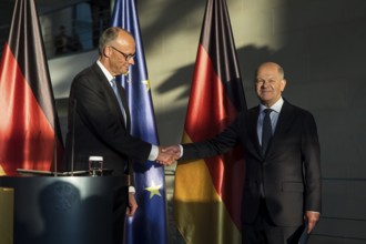 Handover of office from Olaf Scholz (SPD), former Federal Chancellor, to Friedrich Merz (CDU),