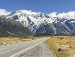 Access to the Hooker Valley Track hiking trail, Mount Cook National Park, South Island, New