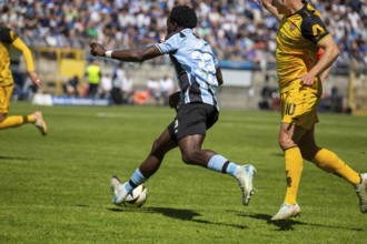 Football 3rd division, season 2024/25, matchday 37: Waldhof Mannheim vs Dynamo Dresden***On the
