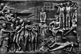 Stele path, stele by René Graetz, Waldemar Grzimek and Hans Kies, beech forest Memorial, Weimar,