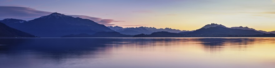 Sunset at Lake Zug, Rigi and Pilatus in the background, Cham, Canton Zug, Switzerland, Europe