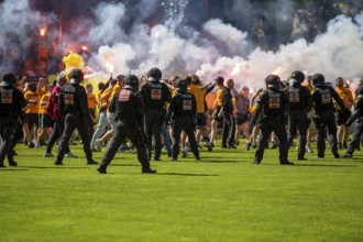 Football 3rd division, 2024/25 season, matchday 37: Waldhof Mannheim v Dynamo Dresden***Pure