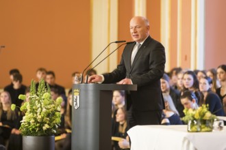 Kai Wegner, Governing Mayor of Berlin, speaks at the commemorative event organised by the Senate