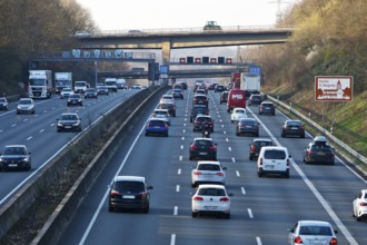 Many cars on the A 3 motorway, Erkrath, Bergisches Land, North Rhine-Westphalia, Germany, Europe