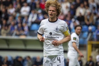 Football 3rd League, Season 2024/25, Matchday 33: Waldhof Mannheim v 1860 Munich***Jesper Verlaat