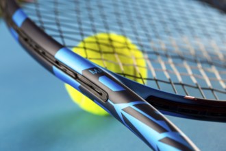 Tennis symbol: close-up of a tennis racket with tennis ball