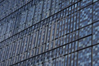 Facade solar panel