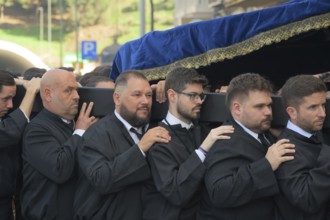 Good Friday procession, bearer of a processional altar, Costaleros, Malaga, Spain, Europe