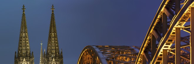 LED lights, evening mood at Cologne Cathedral, Hohenzollern Bridge, Cologne, North