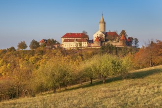 The Leuchtenburg in Seitenroda near Kahla in autumn, Saale Valley, Thuringia, Germany, Europe
