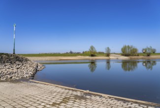 The village of Schenkenschanz, belongs to Kleve on the Lower Rhine, 9 tenths of the district are in