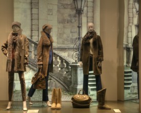 Shop windows, fashion, trends, autumn fashion, winter fashion, shopping, retail, lingerie,
