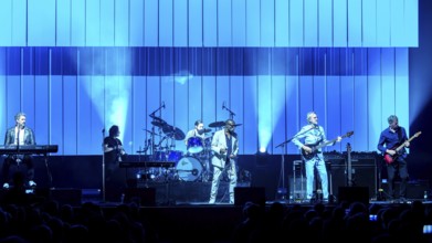 Andrew Roachford (keyboarder), Tim Howar (singer), Nicholas Nic Collins (drummer), Andrew Roachford
