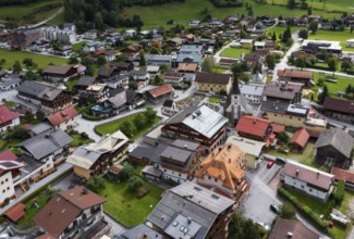 Drone image, residential buildings, view of village with parish church, Dorfgastein, Gasteinertal,