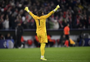Goal celebration goalkeeper Yann Sommer Inter Milan (01) Champions League, Allianz Arena, Munich,
