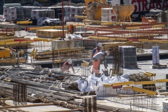 Construction site, at the Cologne Trade Fair Centre, new construction of a high-rise office