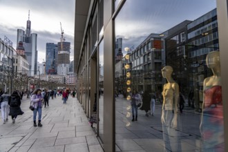 Zeil shopping street, skyline of Frankfurt am Main, at the Hauptwache, Hesse, Germany, Europe