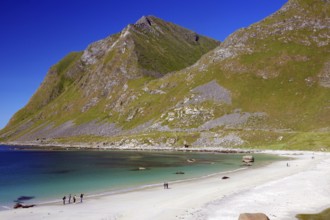 Fine, crystal-clear sandy beach with turquoise-green water, Haukland Strand, Leknes, Lofoten,