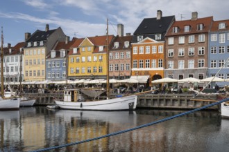 Nyhavn, in the Frederiksstaden district, harbour district with houses over 300 years old, moored