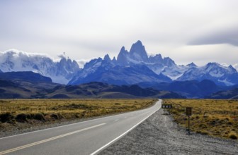 El Chaltén, Patagonia, Argentina, A country road with little traffic heading towards El Chaltén and
