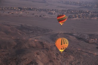 Balloon flight, hot air balloon flight near the Valley of the Kings near Luxor and Thebes, Africa,
