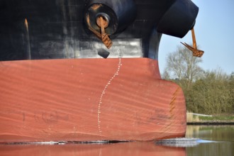 Bulbous bow and anchor of a freighter in the Kiel Canal, Kiel Canal, Schleswig-Holstein, Germany,