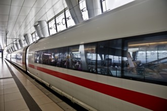 Intercity-Express ICE on the platform at the long-distance railway station, airport, Frankfurt am